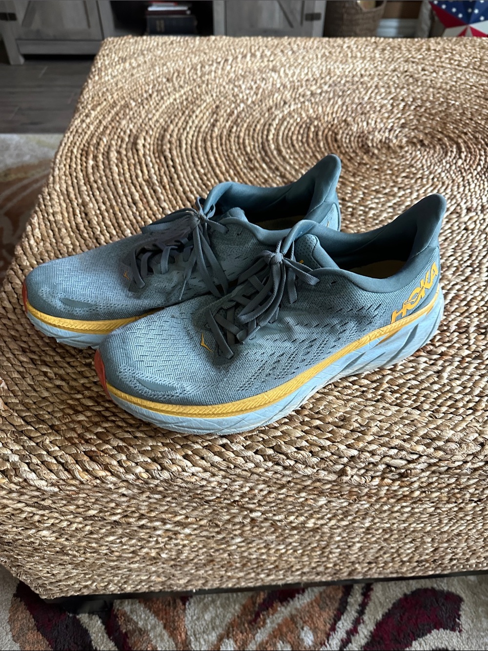 Hoka Clifton 8 Men's Teal &  Yellow Performance Running Shoes Men’s size 12